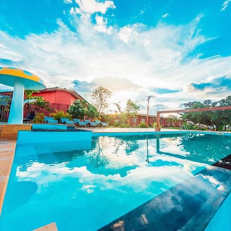 Royal Emerald River View Resort Bagan Luaran gambar