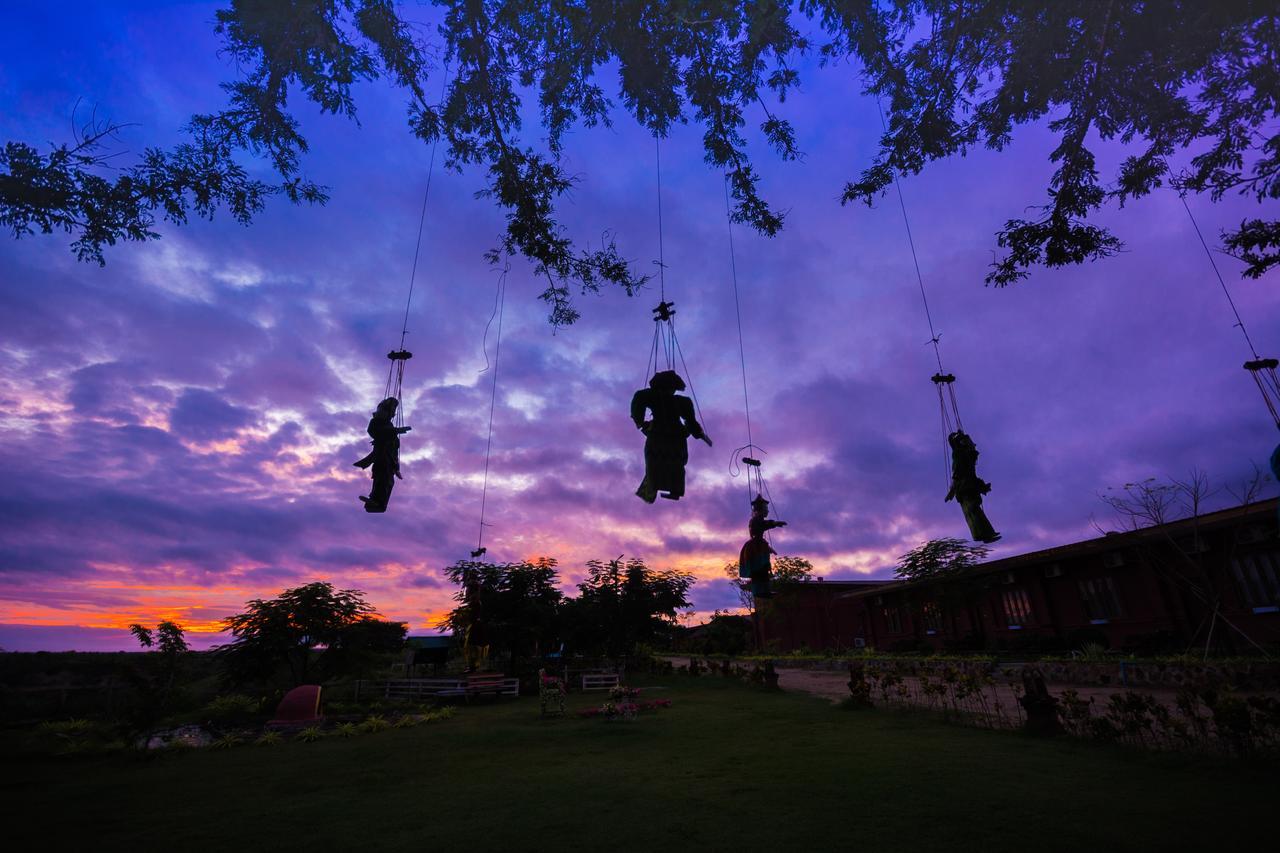 Royal Emerald River View Resort Bagan Luaran gambar