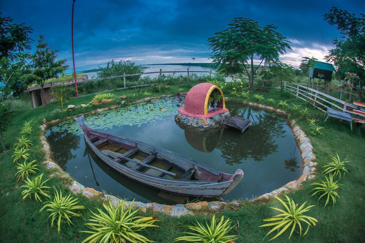 Royal Emerald River View Resort Bagan Luaran gambar